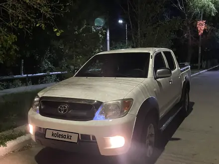 Toyota Hilux 2008 года за 8 300 000 тг. в Уральск – фото 2