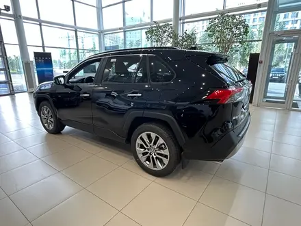 Toyota RAV4 Luxe 2025 года за 22 490 000 тг. в Астана – фото 7
