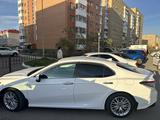 Toyota Camry 2018 года за 13 500 000 тг. в Астана – фото 5