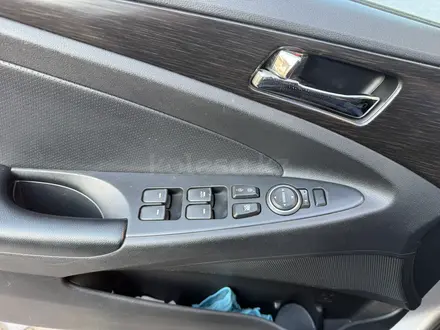 Hyundai Sonata 2012 года за 6 800 000 тг. в Актау – фото 13