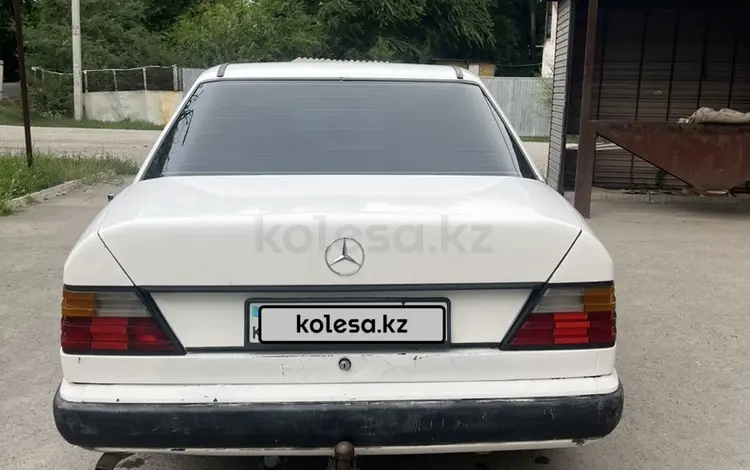 Mercedes-Benz E 230 1989 года за 1 300 000 тг. в Алматы