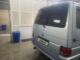 Volkswagen Multivan 1994 года за 4 700 000 тг. в Караганда – фото 3