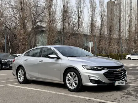 Chevrolet Malibu 2020 года за 8 300 000 тг. в Алматы – фото 8