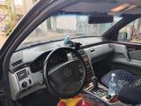 Mercedes-Benz E 240 1998 года за 2 700 000 тг. в Астана – фото 2