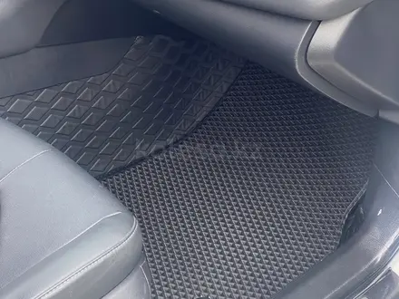 Toyota Camry 2023 года за 15 700 000 тг. в Атырау – фото 6