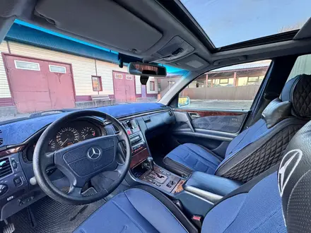 Mercedes-Benz E 240 1999 года за 3 600 000 тг. в Караганда – фото 4