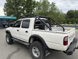 Toyota Hilux 2004 года за 6 000 000 тг. в Семей – фото 3