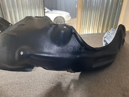 Передний подкрыльник — Toyota Yaris 2006-2011 за 5 000 тг. в Алматы – фото 3