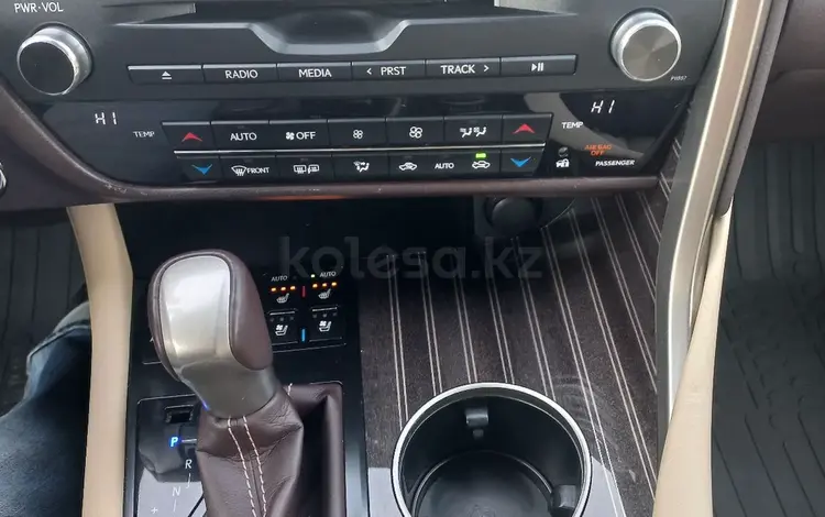 Lexus RX 350 2017 года за 14 000 000 тг. в Уральск