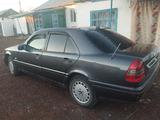 Mercedes-Benz C 180 1995 годаfor1 500 000 тг. в Атбасар – фото 4