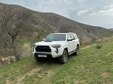 Toyota 4Runner 2018 года за 17 500 000 тг. в Шымкент