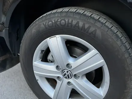 Volkswagen Caravelle 2014 года за 19 000 000 тг. в Караганда – фото 16