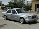Mercedes-Benz E 320 1994 годаүшін4 000 000 тг. в Тараз