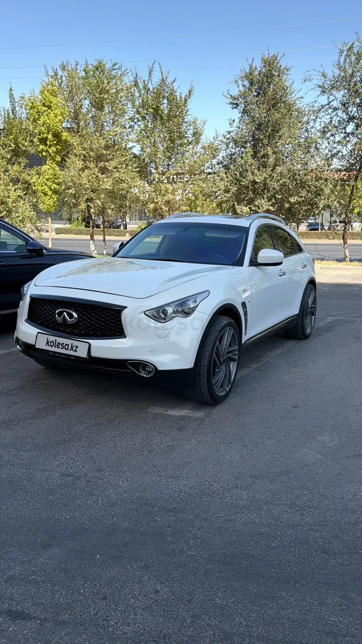 Инфинити QX70, 2014
