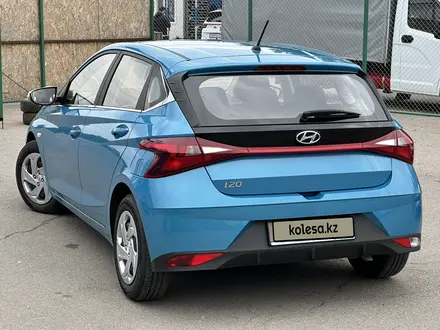 Hyundai i20 2023 года за 7 900 000 тг. в Костанай – фото 3