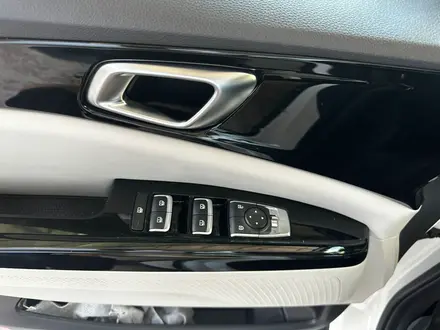 Kia Carnival 2021 года за 17 500 000 тг. в Шымкент – фото 17