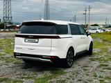 Kia Carnival 2021 года за 17 500 000 тг. в Шымкент – фото 3