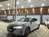 Hyundai Elantra 2020 года за 8 200 000 тг. в Алматы – фото 3