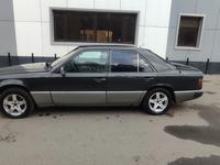 Mercedes-Benz E 230 1992 года за 1 250 000 тг. в Астана