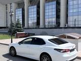 Toyota Camry 2023 года за 18 600 000 тг. в Талдыкорган – фото 4