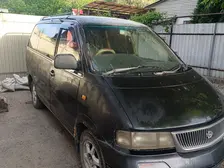 Nissan Largo, 1994