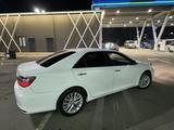 Toyota Camry 2015 года за 11 000 000 тг. в Алматы – фото 2