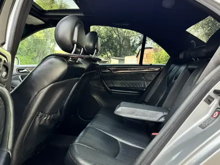 Mercedes-Benz C 200 2002 года за 3 000 000 тг. в Алматы – фото 11
