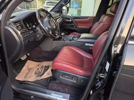 Lexus LX 570 2018 года за 46 500 000 тг. в Алматы – фото 7