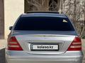 Mercedes-Benz C 200 2001 года за 3 500 000 тг. в Актау – фото 2