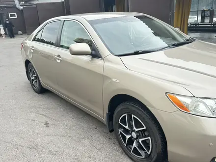 Toyota Camry 2008 года за 6 800 000 тг. в Алматы – фото 2