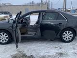 Toyota Camry 2007 года за 6 100 000 тг. в Семей – фото 2