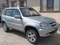 Chevrolet Niva 2015 года за 3 300 000 тг. в Атырау – фото 2