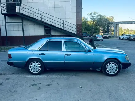 Mercedes-Benz E 260 1991 года за 1 000 000 тг. в Павлодар – фото 12