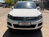 Volkswagen Touareg 2011 года за 12 000 000 тг. в Алматы