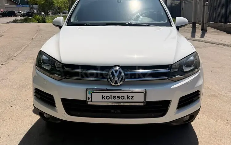 Volkswagen Touareg 2011 года за 12 000 000 тг. в Алматы
