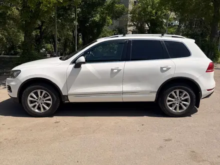 Volkswagen Touareg 2011 года за 12 000 000 тг. в Алматы – фото 4