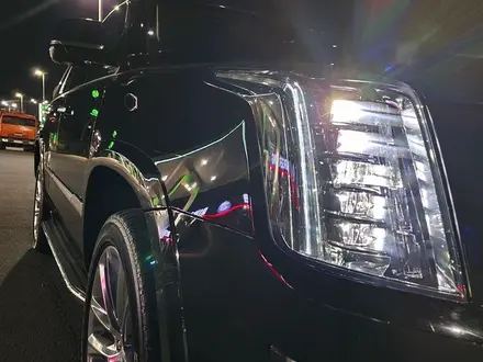 Cadillac Escalade 2019 года за 34 000 000 тг. в Алматы – фото 5