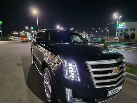 Cadillac Escalade 2019 года за 34 000 000 тг. в Алматы – фото 9