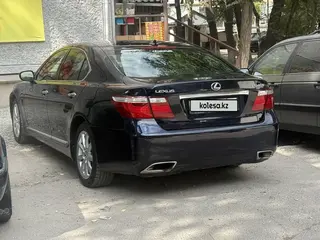 Lexus LS 460