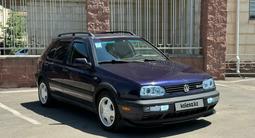 Volkswagen Golf 1994 года за 2 200 000 тг. в Алматы