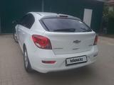 Chevrolet Cruze 2014 года за 3 000 000 тг. в Актобе – фото 4