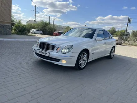 Mercedes-Benz E 500 2009 года за 5 500 000 тг. в Актобе – фото 2