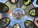 Оригинальные диски R22 AMG резиной на Mercedes G-Classe W463 Гелендваген за 1 290 000 тг. в Алматы – фото 5