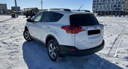 Toyota RAV4 2015 года за 12 500 000 тг. в Астана – фото 3