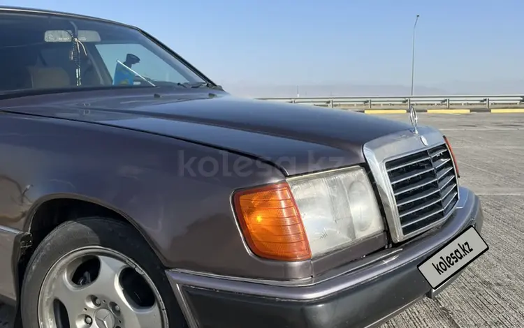 Mercedes-Benz E 220 1992 годаүшін2 500 000 тг. в Алматы