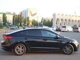 Hyundai Elantra 2018 года за 5 100 000 тг. в Уральск – фото 5