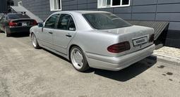 Mercedes-Benz E 230 1996 года за 4 500 000 тг. в Усть-Каменогорск – фото 5