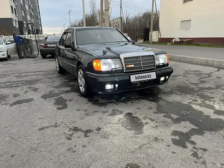 Mercedes-Benz E 280 1991 года за 2 100 000 тг. в Тараз – фото 3