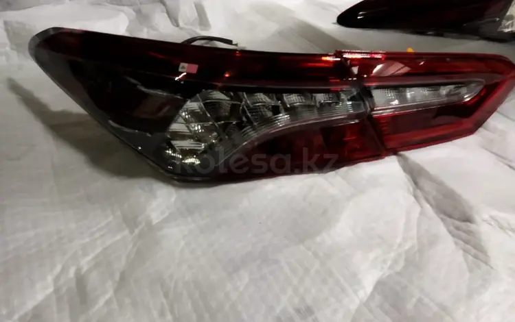 Фонарь Toyota Camry 75 USA Full LED за 500 тг. в Алматы