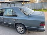 Mercedes-Benz E 230 1989 года за 1 250 000 тг. в Алматы – фото 3